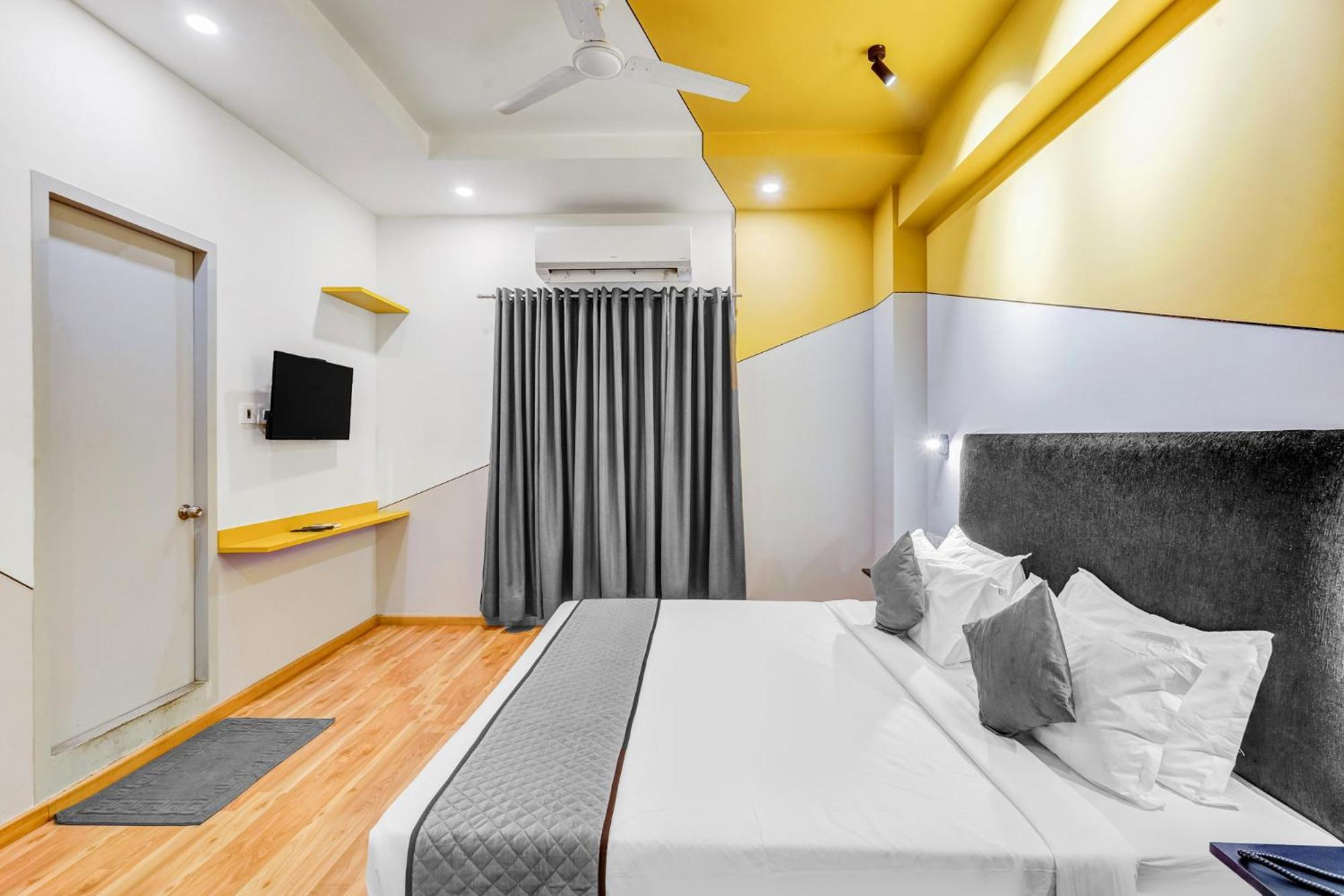 Upar Hotels Nungambakkam Nearby Us Consulate Apollo Hospital Sankara Nethralaya Madras Buitenkant foto