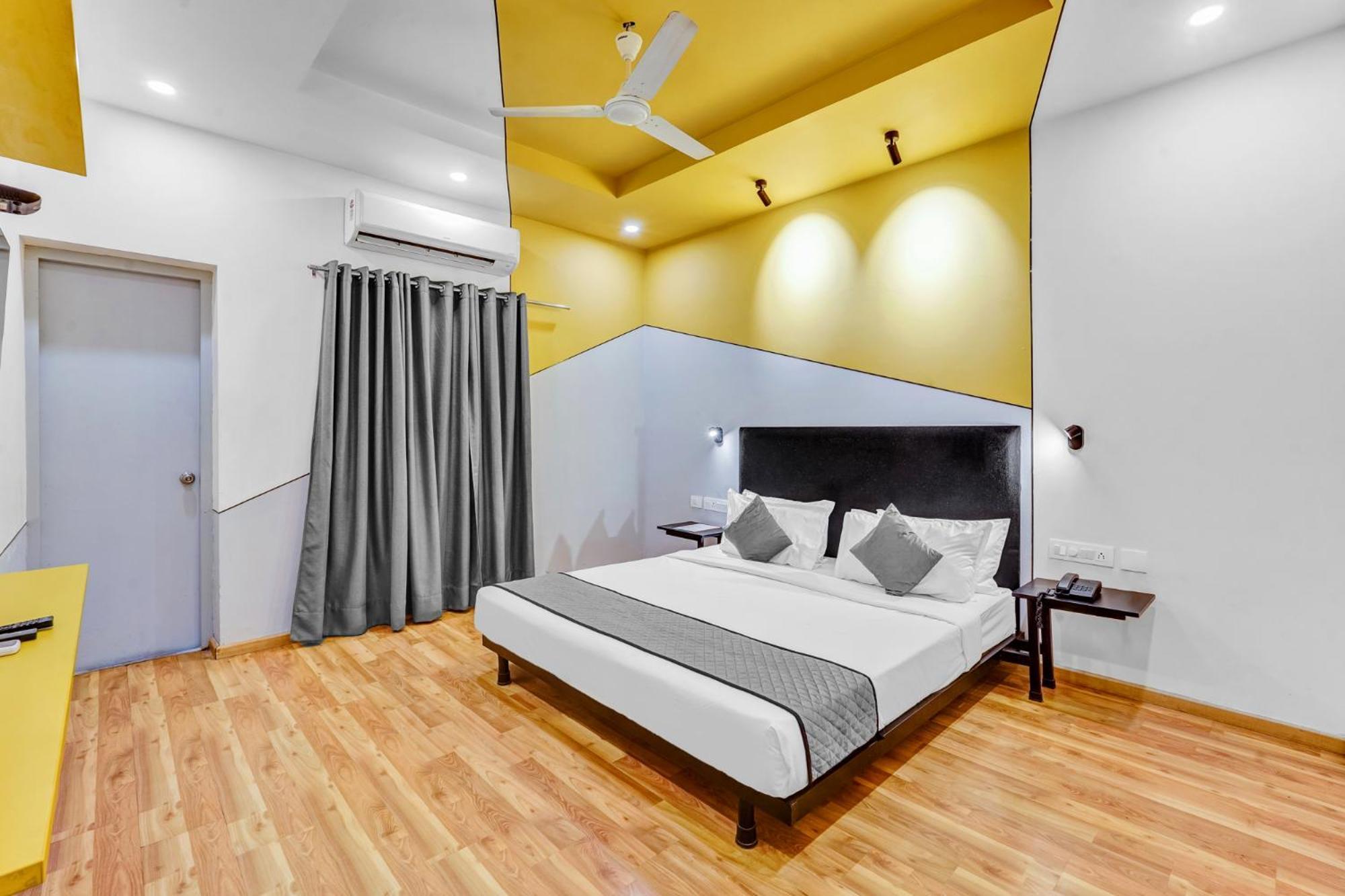 Upar Hotels Nungambakkam Nearby Us Consulate Apollo Hospital Sankara Nethralaya Madras Buitenkant foto