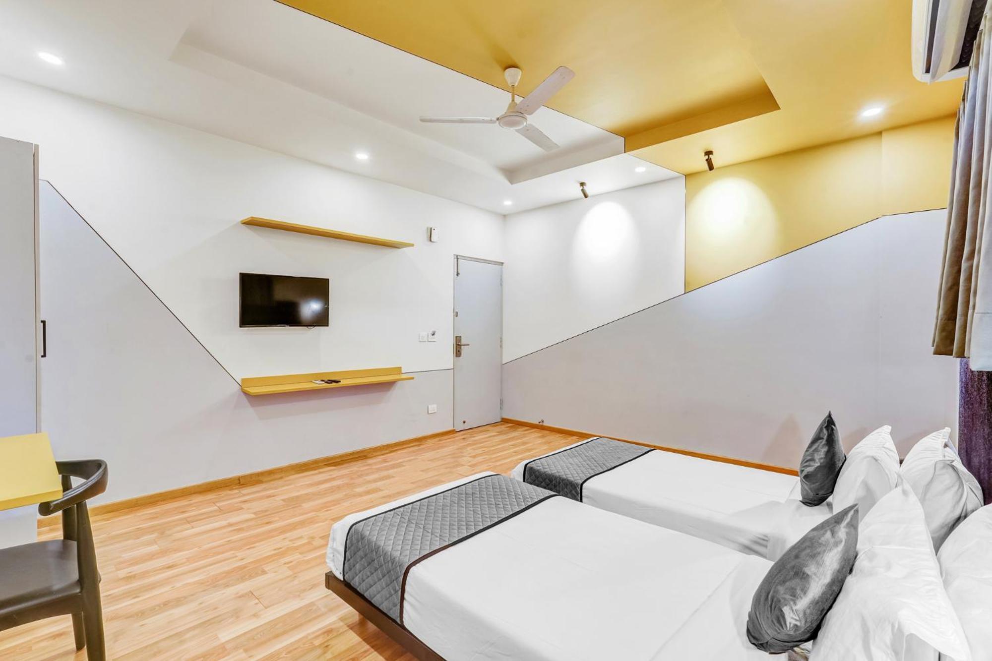 Upar Hotels Nungambakkam Nearby Us Consulate Apollo Hospital Sankara Nethralaya Madras Buitenkant foto